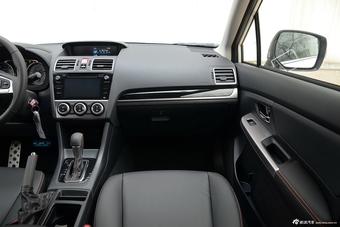 2016款斯巴鲁XV 2.0L自动精英版