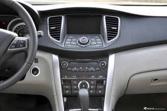 2014款奔腾B90到店实拍