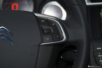 2015款雪铁龙C4L 1.2T自动豪华型