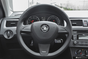 2016款昕动1.6L自动创行版