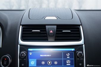 2016款吉利帝豪1.3T手动三厢向上版