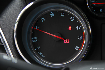 2015款昂科拉1.4T自动两驱都市精英型