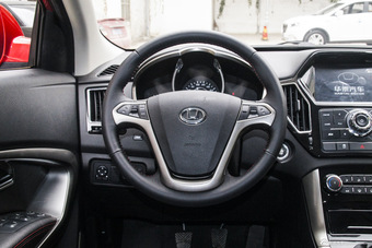 2016款新圣达菲1.5T手动两驱汽油智享型