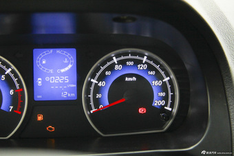 2015款开瑞K50S 1.5L手动豪华型