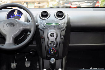 2012款比亚迪F0实拍