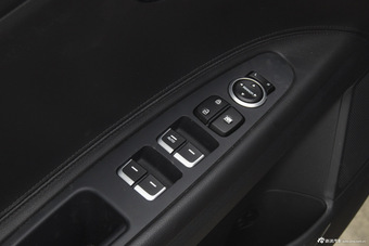 2014款起亚K4 1.8L自动GLS