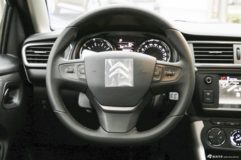 2015款东风雪铁龙C3-XR 1.6L自动先锋型