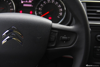 2015款东风雪铁龙C3-XR 1.6L自动智能型