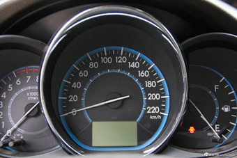 2014款威驰1.5L自动智尊版