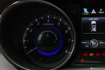 2015款长安CS75 1.8T自动四驱精英型