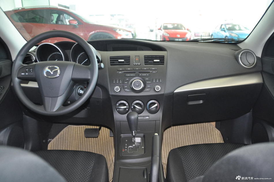 2013款马自达3星骋两厢1.6L自动精英型