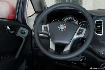 2014款英伦金刚两厢1.5L手动尊贵型