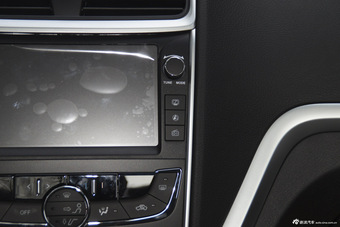 2016款吉利帝豪1.5L自动三厢向上版