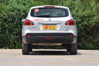 2015款逍客2.0L两驱CVT XV酷雷