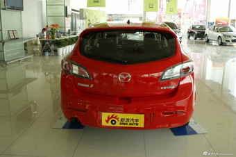 2012款马自达3星聘2厢