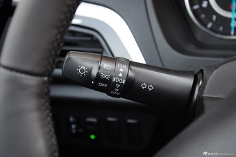 2015款V CROSS 1.5T手动智控型