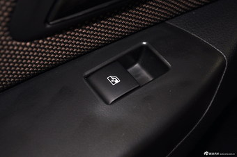 2013款科鲁兹掀背1.6L手动豪华版