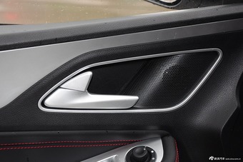 2015款 宝骏560 1.8L手动舒适型