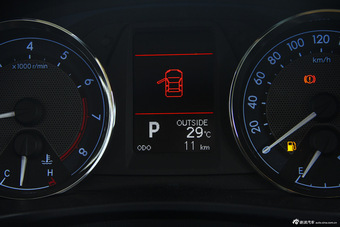 2014款卡罗拉1.6L自动GL-i真皮版