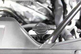 2008款劳恩斯BH330舒适版引擎