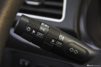 2015款风光360 1.5L手动豪华型7座国V