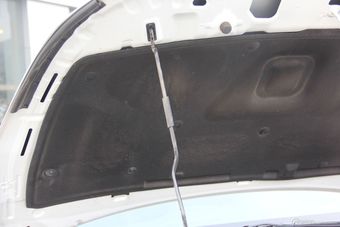 2012款科鲁兹1.6T SE手动运动版