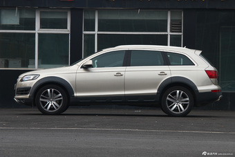 2015款奥迪Q7 40TFSI典藏型