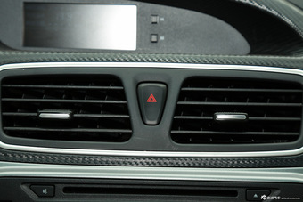 2015款海马福美来1.6L手动悦尚型