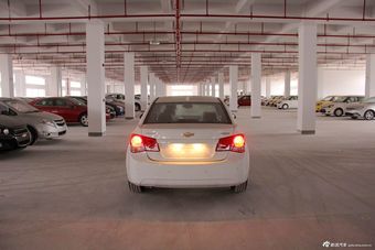 2012款科鲁兹1.8SE手自一体舒适版图片