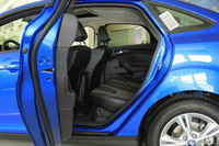 2012款福克斯三厢