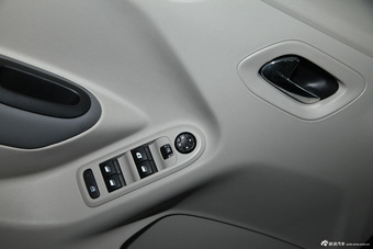 2014款爱丽舍1.6L手动时尚型