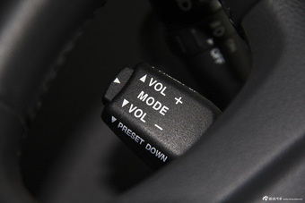 2013款狮跑 2.0L自动两驱DLX