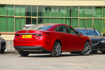 2015款阿特兹2.5L自动蓝天运动版