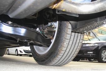 2015款阿特兹2.0L自动蓝天豪华版