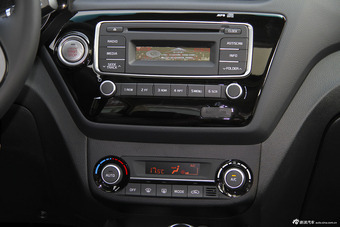 2015款起亚K2 1.6L自动Premium三厢