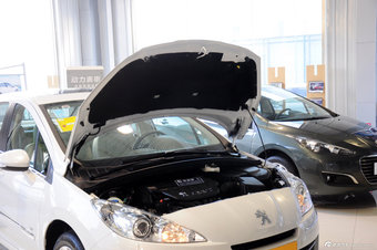 2013款东风标致408 2.0L自动尊贵版图片