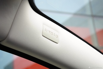 2015款捷豹XJL80周年版