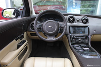 2015款捷豹XJL 2.0T两驱典雅商务版