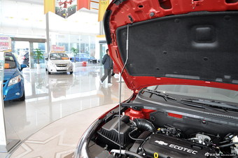 2013款科鲁兹掀背1.6L手动豪华版