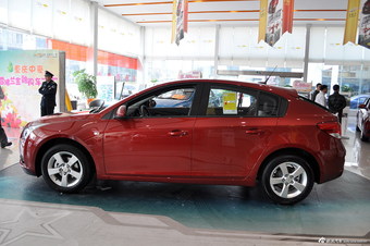2013款科鲁兹掀背1.6L手动豪华版