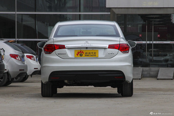 2015款雪铁龙C4L 1.2T自动豪华型