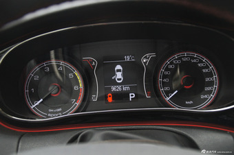 2014款菲亚特致悦1.4T自动运动版