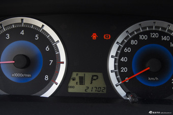 2013款花冠1.6L自动卓越版