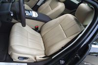 2015款捷豹XJL 2.0T两驱典雅商务版