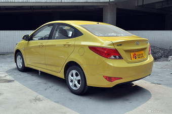 2014款瑞纳1.4L手动时尚型 迎春黄