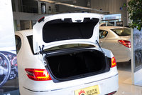 2013款标致408实拍