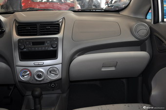 2013款赛欧三厢1.2L手动时尚版