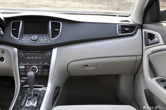 2014款奔腾B90到店实拍