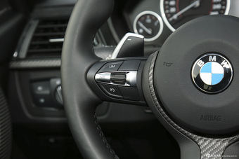 2015款宝马3系328i M运动型