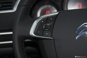 2015款雪铁龙C4L 1.2T自动豪华型